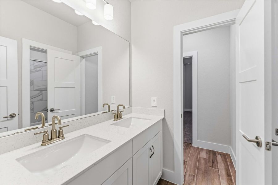 Furnished interior view inside a new home in Laurel Landing, Alvin (Image 10).