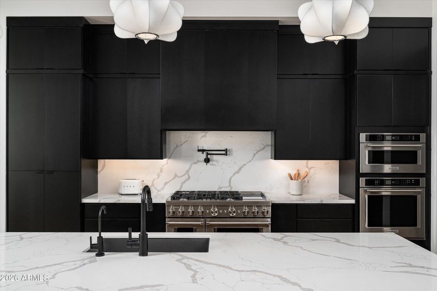 11-5724EMouraDr-11 11-5724EMouraDr-11