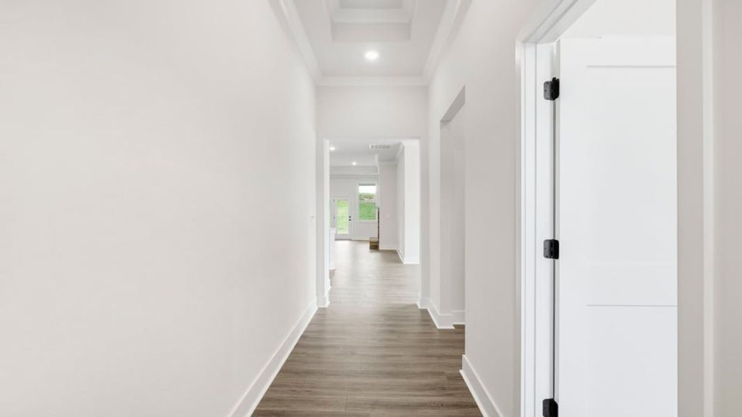Spacious, unfurnished interior of a new home in Sycamore Cove, Woodruff (Image 18).
