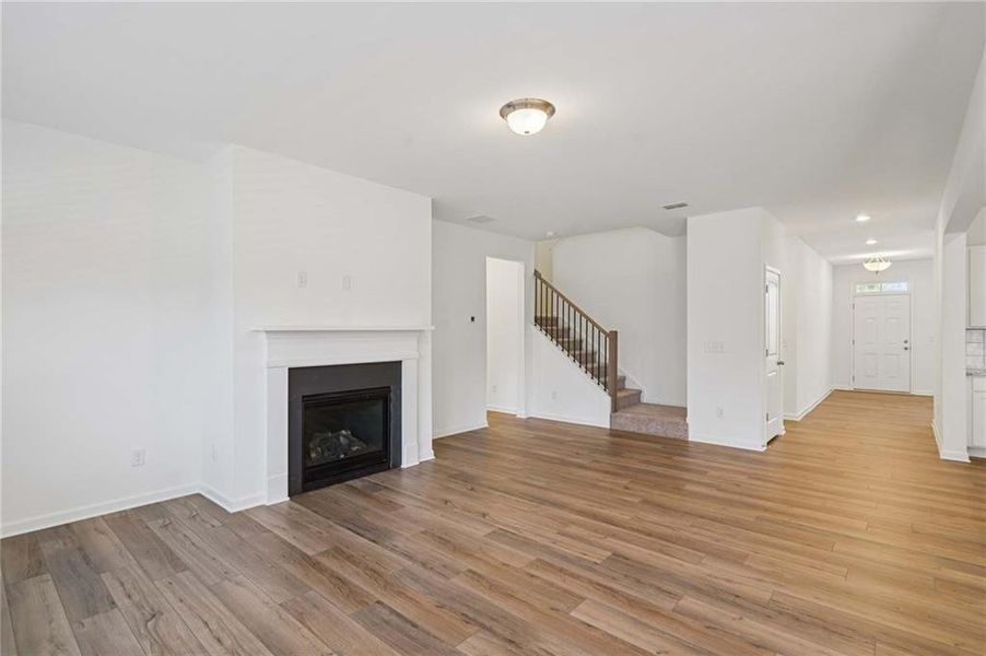 Spacious, unfurnished interior of a new home in The Pointe at Heron Bay, Locust Grove (Image 22).