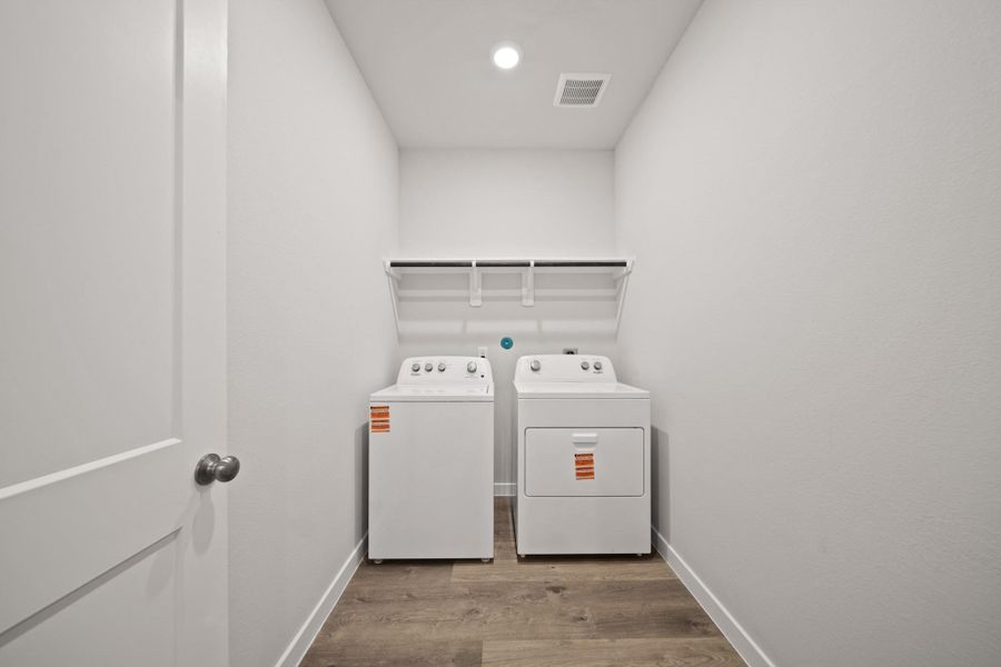 Spacious, unfurnished interior of a new home in Russell Ranch, Bay City (Image 14). Spacious, unfurnished interior of a new home in Russell Ranch, Bay City (Image 14).