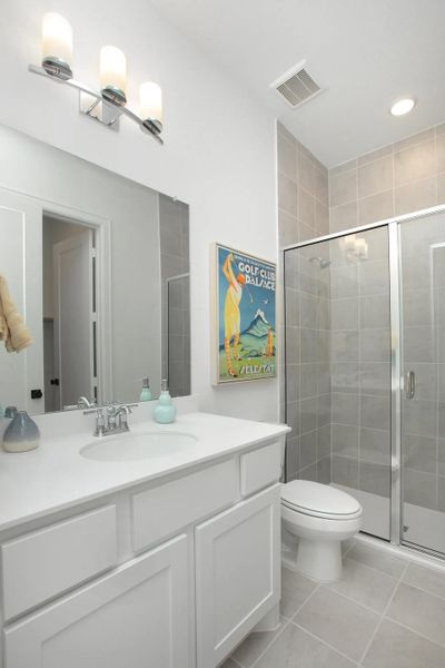 Presley III Full Bathroom Presley III Full Bathroom