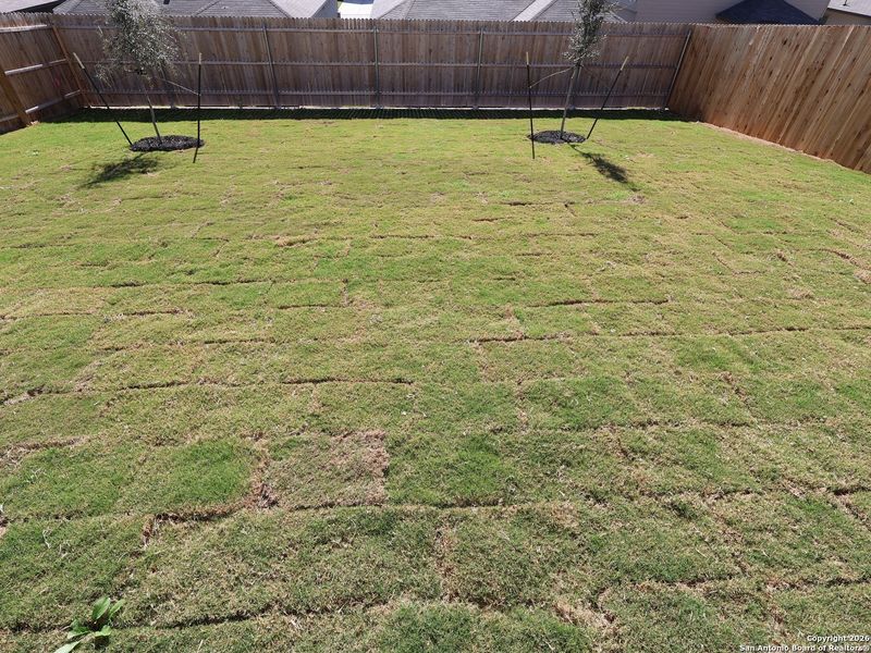 Exterior details and patio area of a home in Hunters Ranch, San Antonio (Image 20).