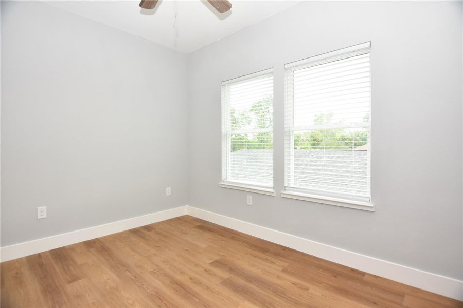 Secondary bedroom Secondary bedroom