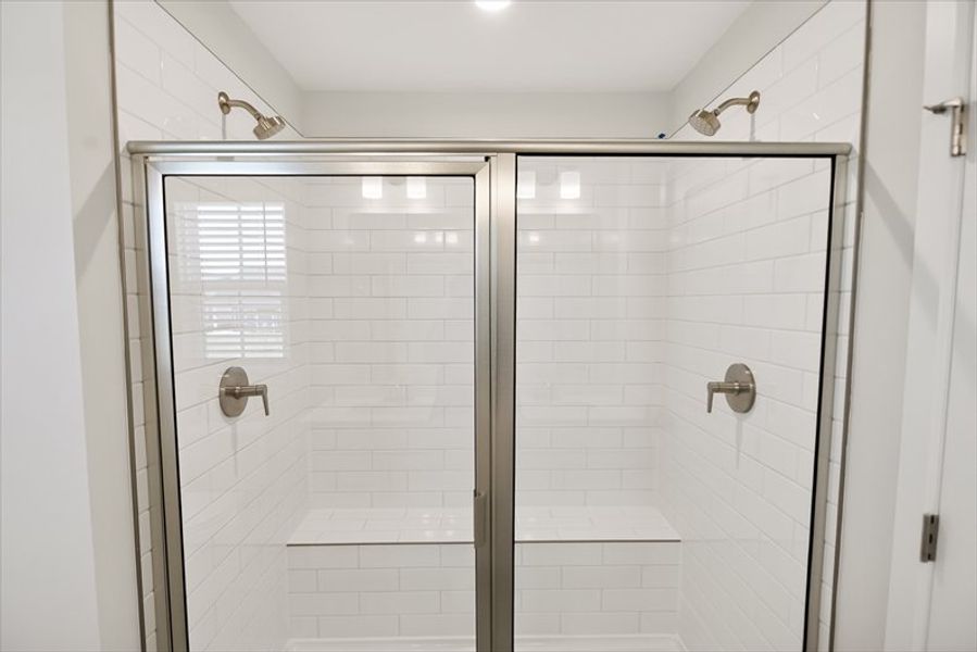 Close-up of interior finishes inside a home in Emory Park, Five Forks (Image 11).