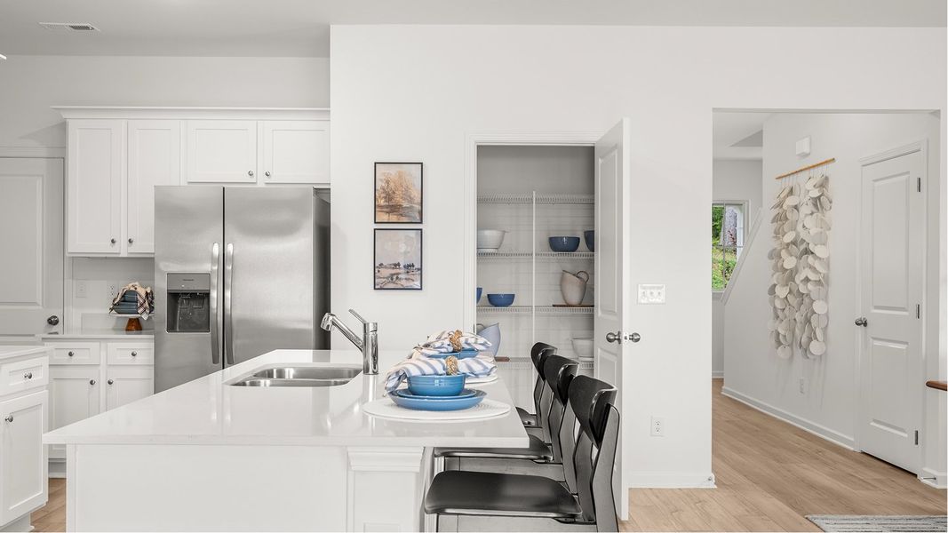 Parker Core L035 Davidson Kitchen 4of4 F1 Base4 060625