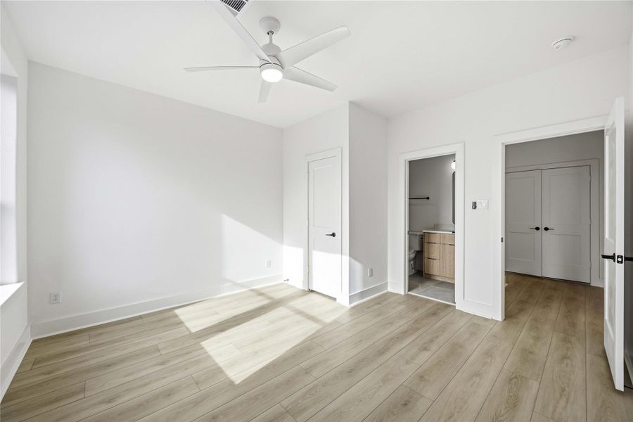 Spacious, unfurnished interior of a new home in , Houston (Image 22). Spacious, unfurnished interior of a new home in , Houston (Image 22).