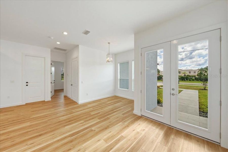 Spacious, unfurnished interior of a new home in , Punta Gorda (Image 55).