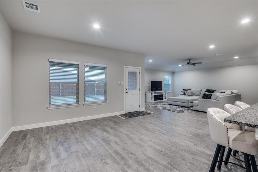 Spacious, unfurnished interior of a new home in , Cedar Hill (Image 22).