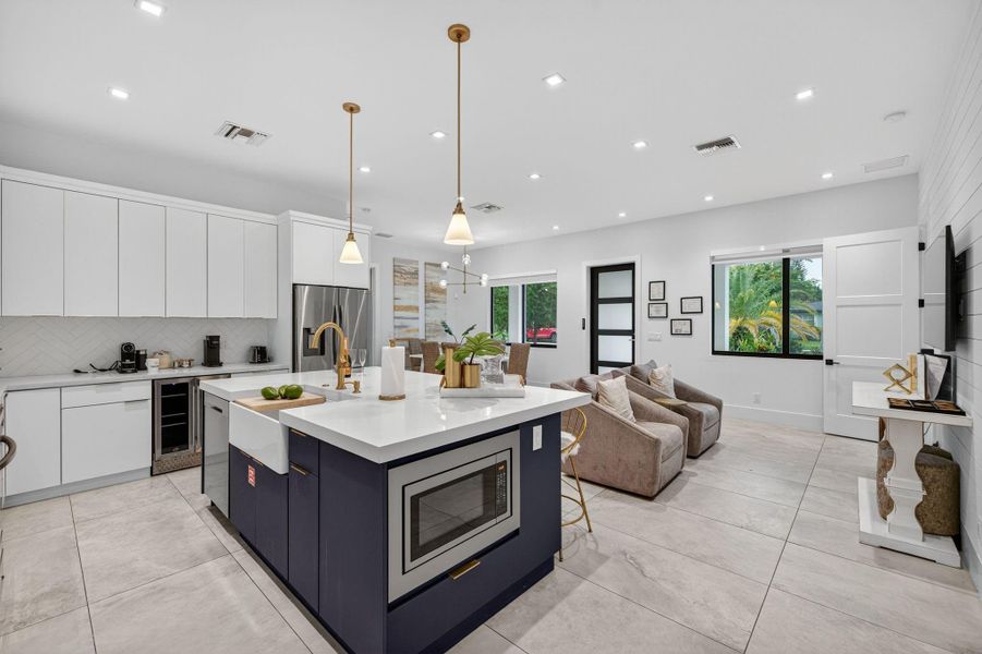 Furnished interior view inside a new home in , Oakland Park (Image 20). Furnished interior view inside a new home in , Oakland Park (Image 20).