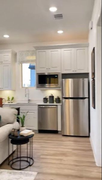 **Photos are for represesentative purpose only. This is not the actual home.** **Photos are for represesentative purpose only. This is not the actual home.**