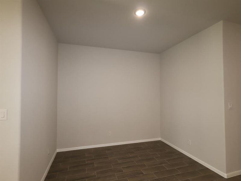 Spacious, unfurnished interior of a new home in Meadow Park, Denton (Image 17).