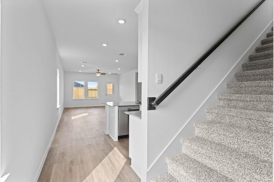 Spacious, unfurnished interior of a new home in Watermark, Alvin (Image 15). Spacious, unfurnished interior of a new home in Watermark, Alvin (Image 15).