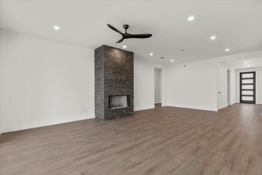 Spacious, unfurnished interior of a new home in , Bastrop (Image 15).