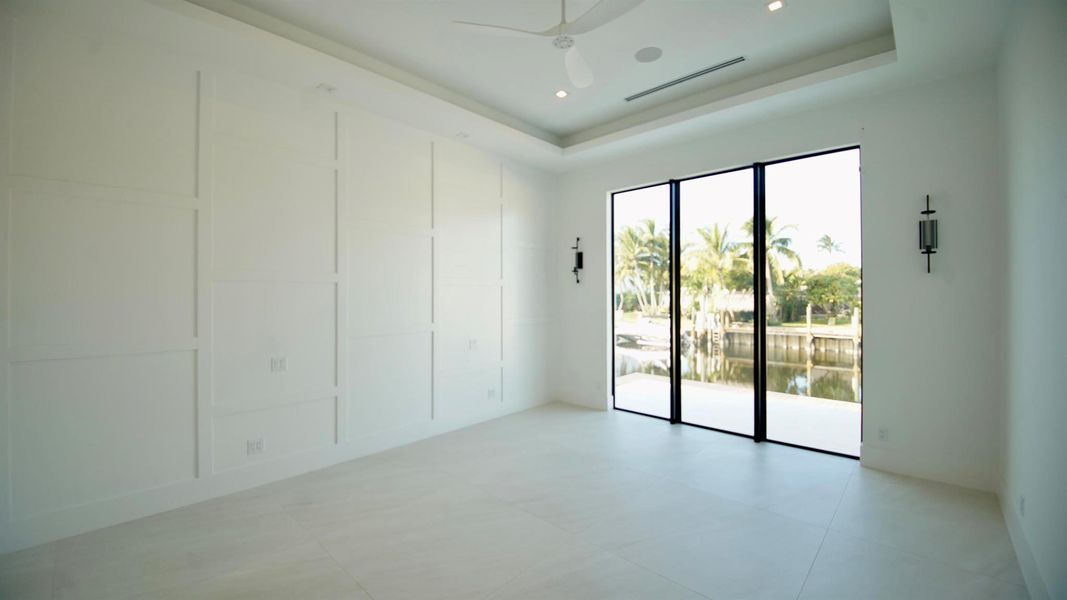 Spacious, unfurnished interior of a new home in , Palm Beach Gardens (Image 63).
