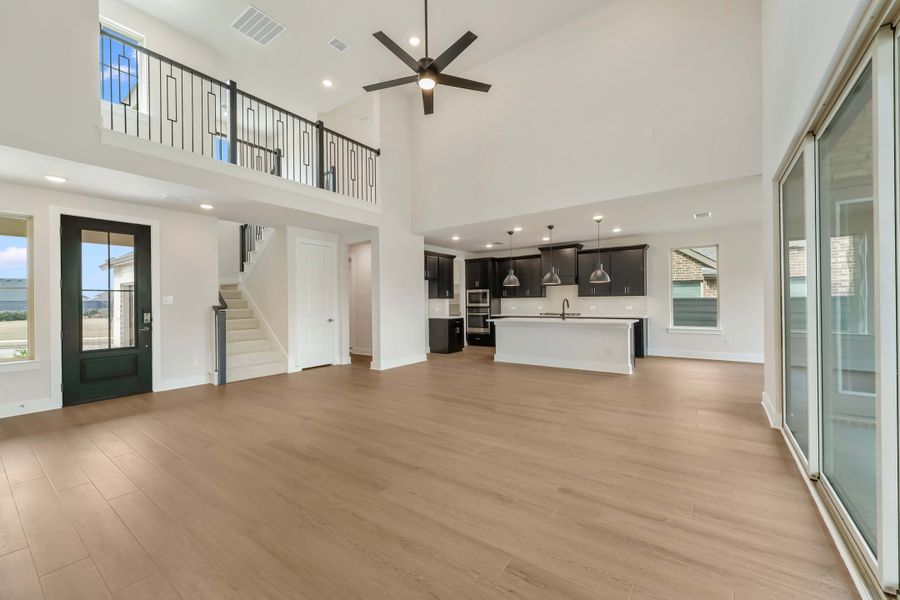 Spacious, unfurnished interior of a new home in Union Park, Little Elm (Image 10). Spacious, unfurnished interior of a new home in Union Park, Little Elm (Image 10).