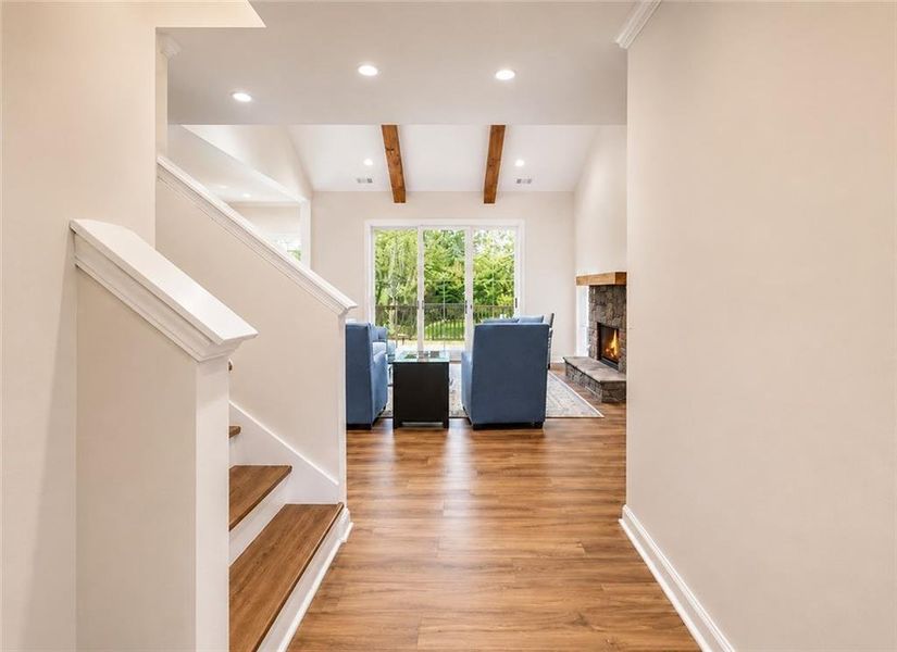 Spacious, unfurnished interior of a new home in , Waleska (Image 24).