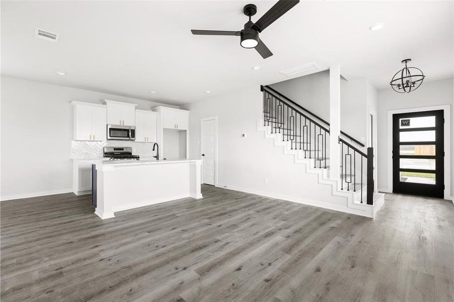 First floor ceilings 10 Ft and full bathroom for guest.