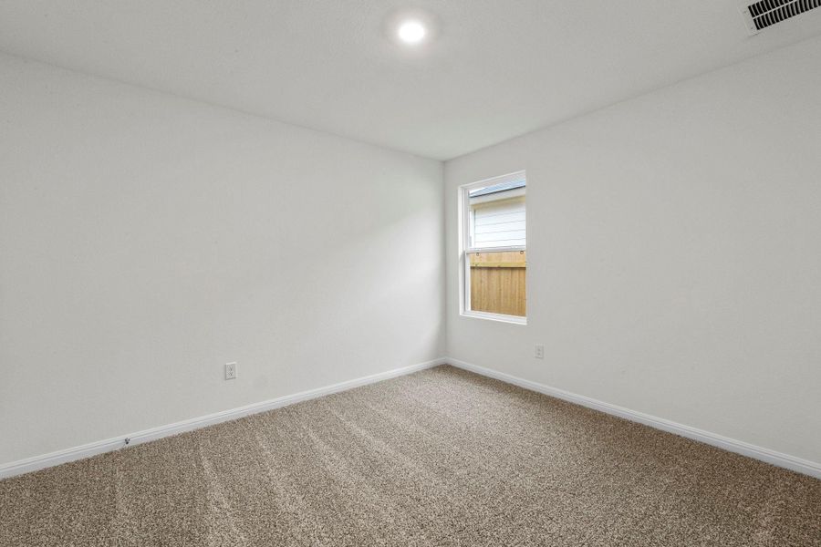 Spacious, unfurnished interior of a new home in Trace, San Marcos (Image 35).
