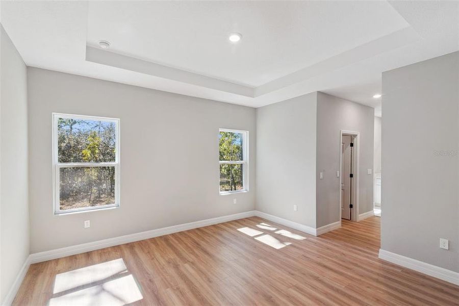 Spacious, unfurnished interior of a new home in , Homosassa (Image 15).