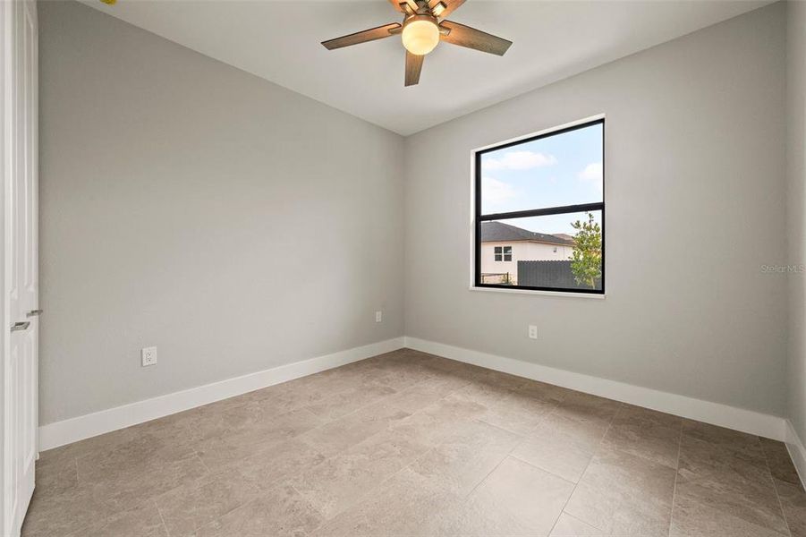 Spacious, unfurnished interior of a new home in , Cape Coral (Image 37).