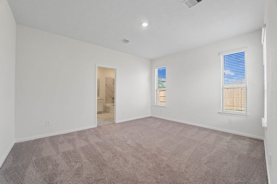Spacious, unfurnished interior of a new home in Bauer Meadows, Hockley (Image 6). Spacious, unfurnished interior of a new home in Bauer Meadows, Hockley (Image 6).