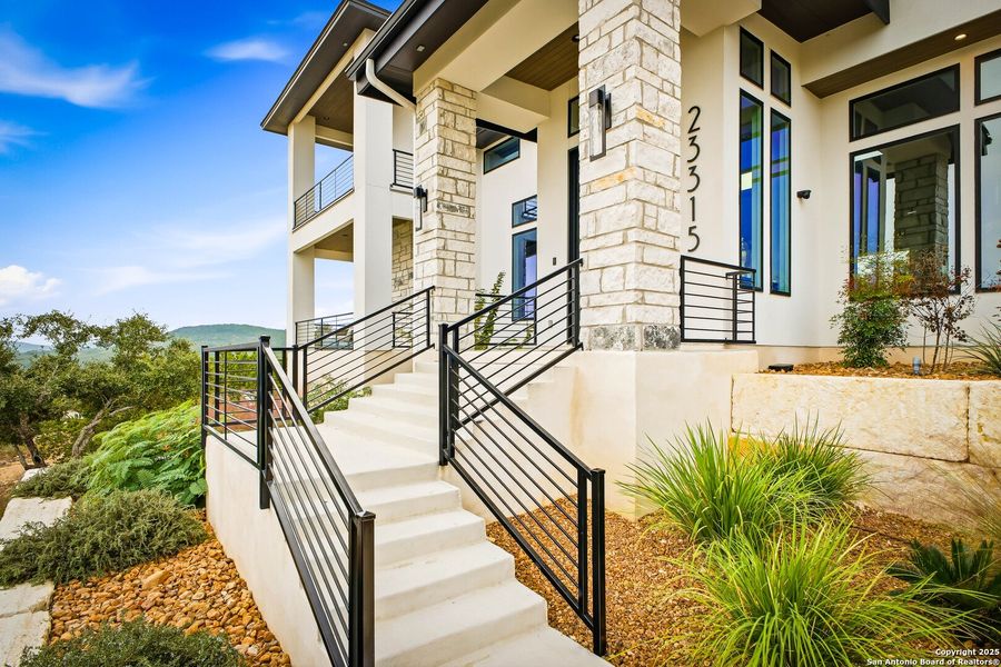 Exterior details and patio area of a home in , San Antonio (Image 29).