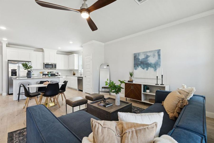 Furnished interior view inside a new home in Lakes of River Trails, Fort Worth (Image 17).