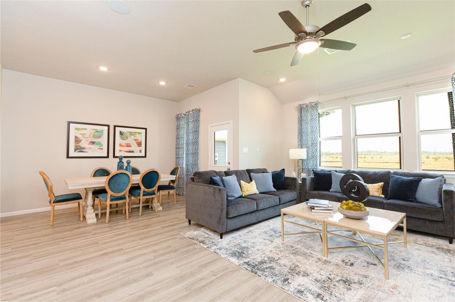 Furnished interior view inside a new home in Montgomery Ridge: Landmark Collection, Montgomery (Image 8).