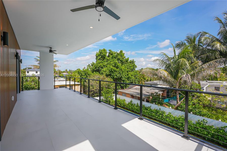 Exterior details and patio area of a home in , Miami (Image 31).