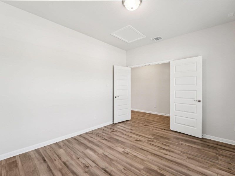 Spacious, unfurnished interior of a new home in Riverbend at Double Eagle - Boulevard Collection, Cedar Creek (Image 15). Spacious, unfurnished interior of a new home in Riverbend at Double Eagle - Boulevard Collection, Cedar Creek (Image 15).