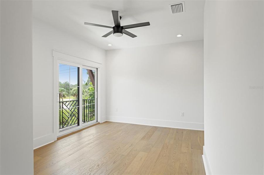 Spacious, unfurnished interior of a new home in , Tampa (Image 47). Spacious, unfurnished interior of a new home in , Tampa (Image 47).