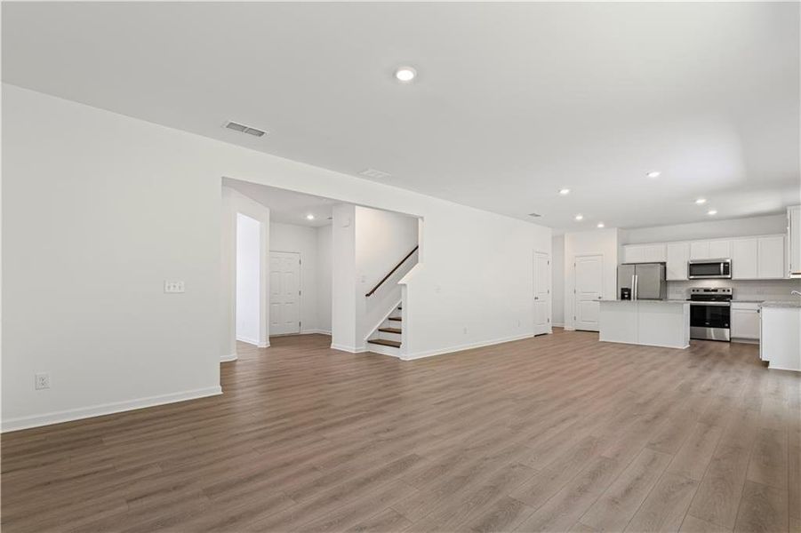 Spacious, unfurnished interior of a new home in Avery Ridge, Gainesville (Image 25).