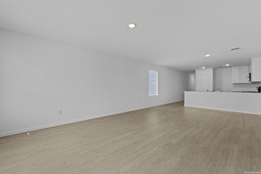 Spacious, unfurnished interior of a new home in Guadalupe Ridge, New Braunfels (Image 28). Spacious, unfurnished interior of a new home in Guadalupe Ridge, New Braunfels (Image 28).
