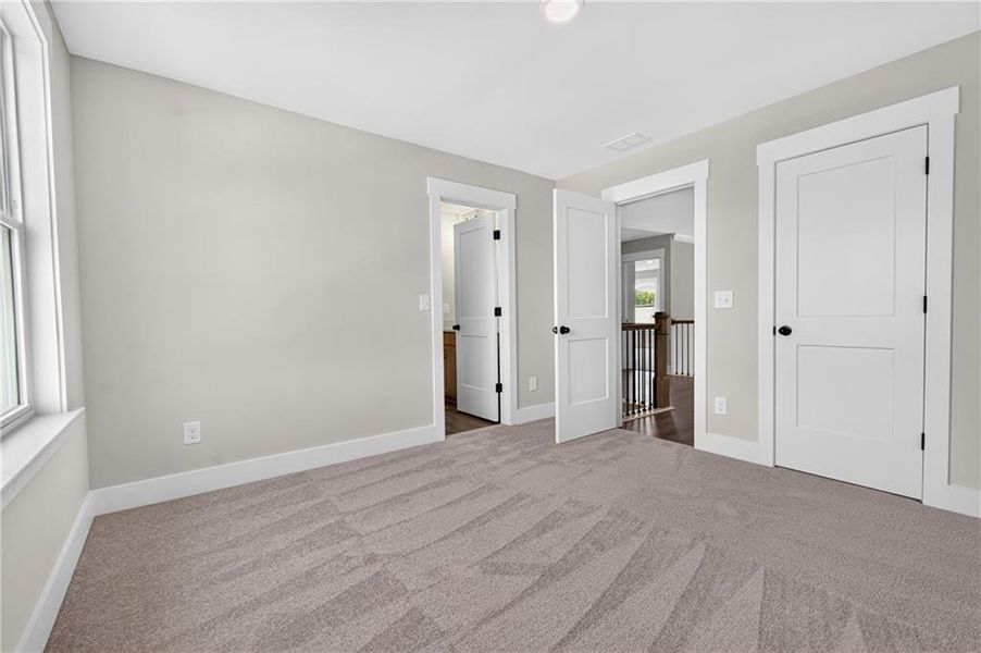 Spacious, unfurnished interior of a new home in Twin Lakes, Hoschton (Image 17).
