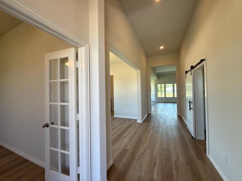 Spacious, unfurnished interior of a new home in Oak Grove Addition, Springtown (Image 24).