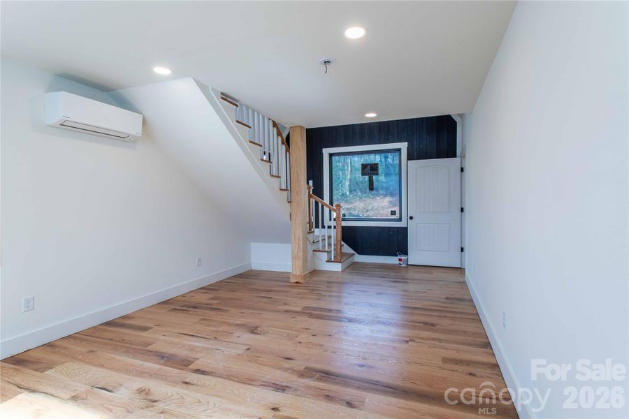 Spacious, unfurnished interior of a new home in , Brevard (Image 16).