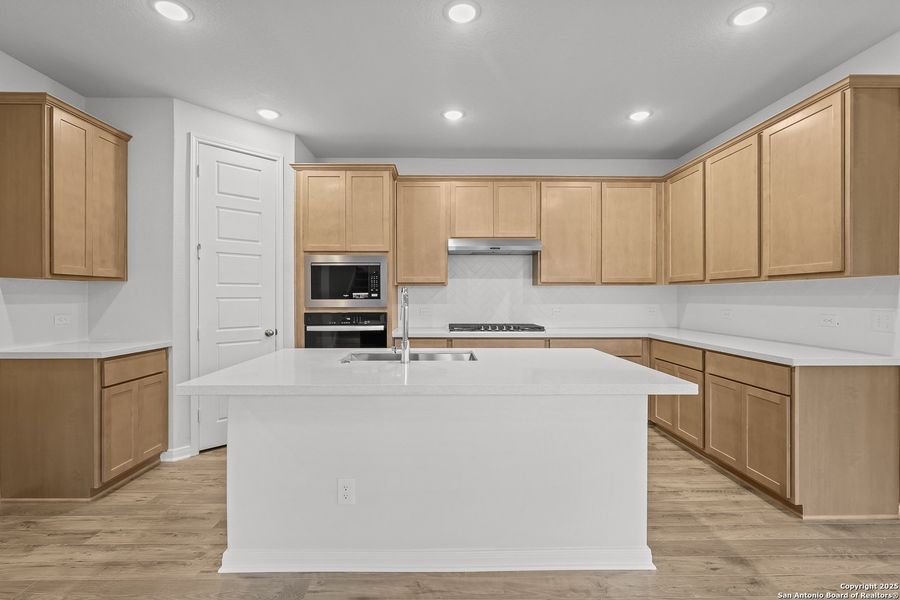 Furnished interior view inside a new home in Foxbrook, Cibolo (Image 14).