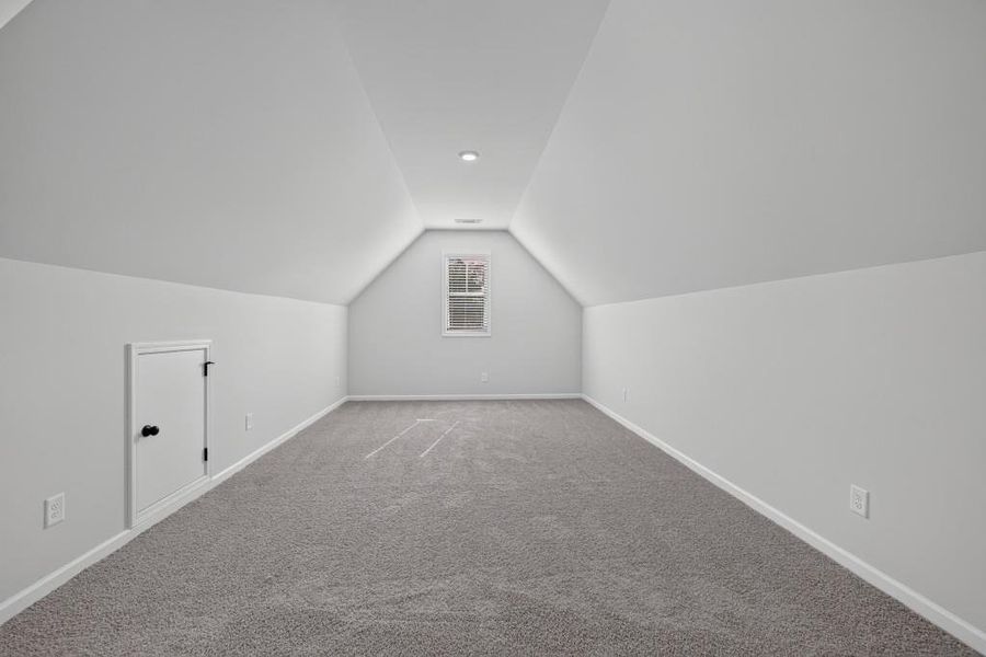 Spacious, unfurnished interior of a new home in , Commerce (Image 23).