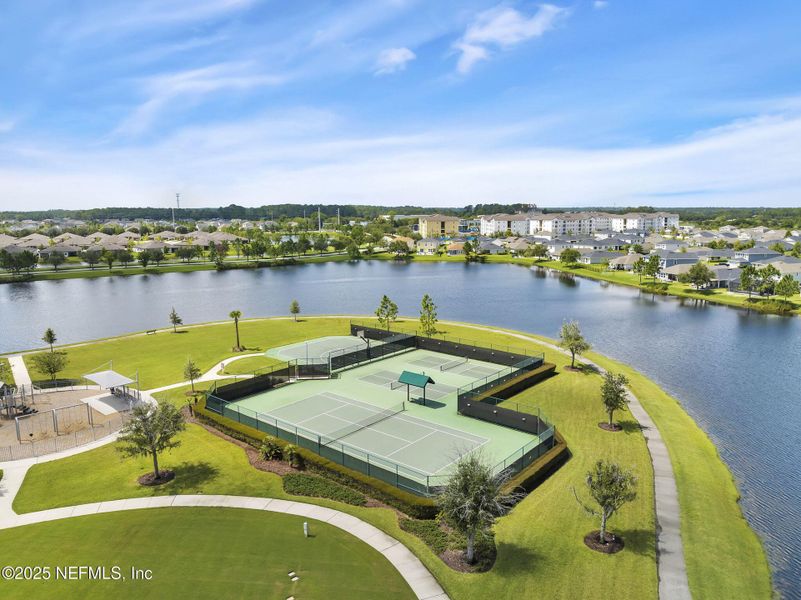 Community amenities in The Preserve at Bannon Lakes, St. Augustine (Image 16).