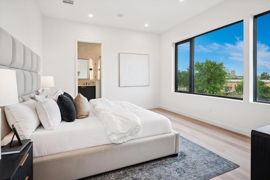 Furnished interior view inside a new home in , Dallas (Image 6).
