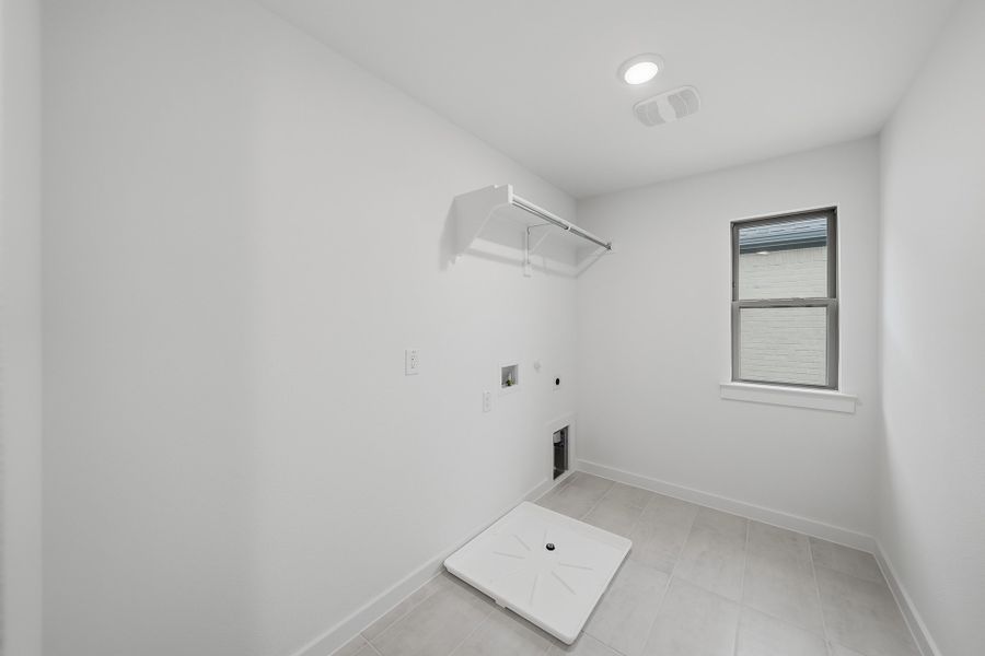 Spacious, unfurnished interior of a new home in Light Farms Brenham - 40' Lots, Celina (Image 31). Spacious, unfurnished interior of a new home in Light Farms Brenham - 40' Lots, Celina (Image 31).
