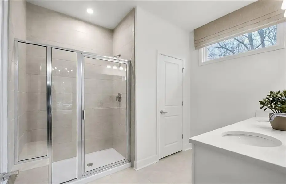 Close-up of interior finishes inside a home in Anderson Point Estates, McDonough (Image 18).