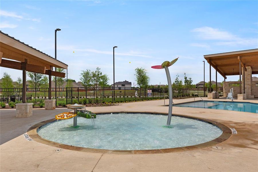Community amenities in Edgewater, Fate (Image 32).