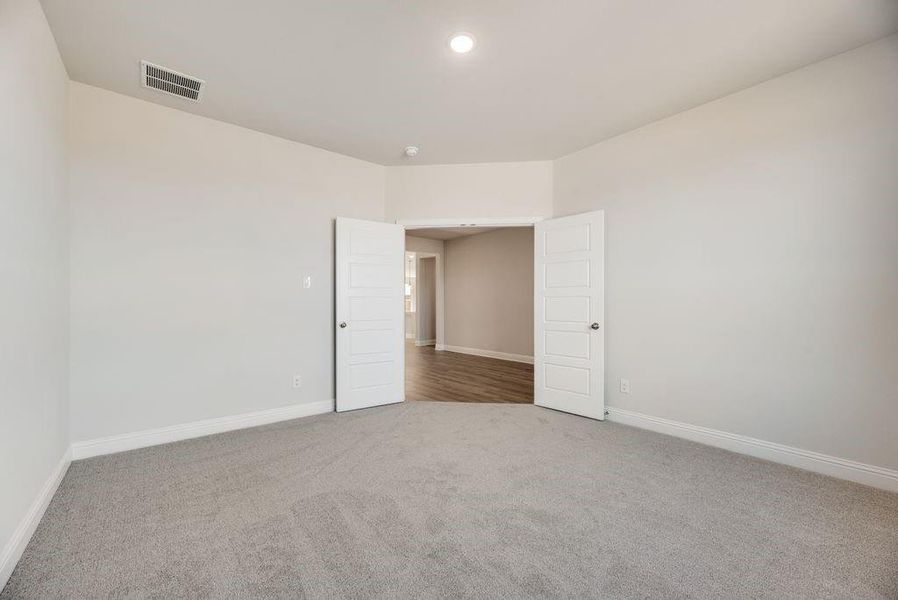 Spacious, unfurnished interior of a new home in Arbors at Legacy Hills, Celina (Image 24).
