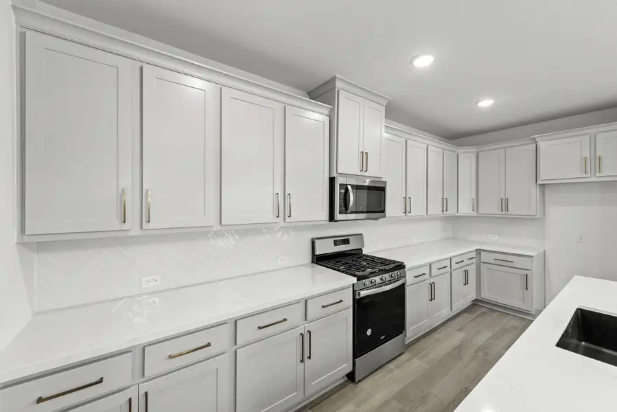 Representative image. Features, specifications, selections and colors may vary. Representative image. Features, specifications, selections and colors may vary.