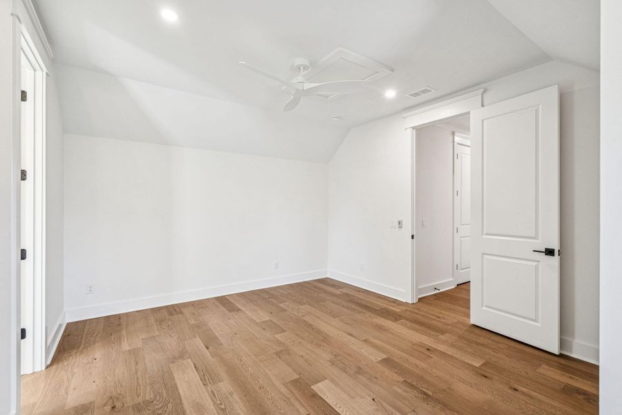 Spacious, unfurnished interior of a new home in , Johns Island (Image 68).