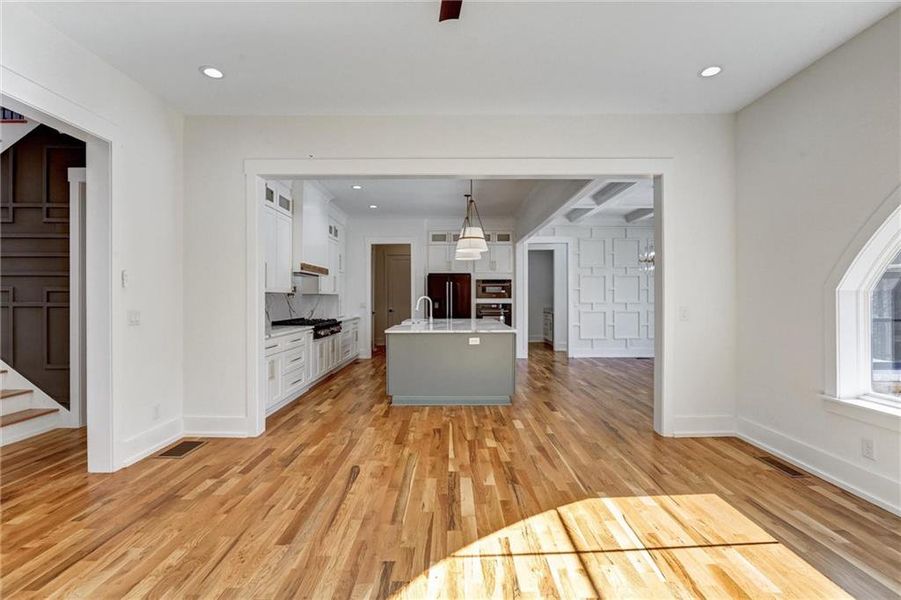 Image 70 of a home in .