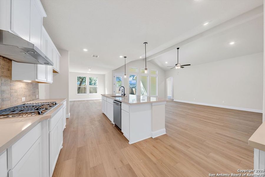 Furnished interior view inside a new home in Elkhorn Ridge, Fair Oaks Ranch (Image 4). Furnished interior view inside a new home in Elkhorn Ridge, Fair Oaks Ranch (Image 4).