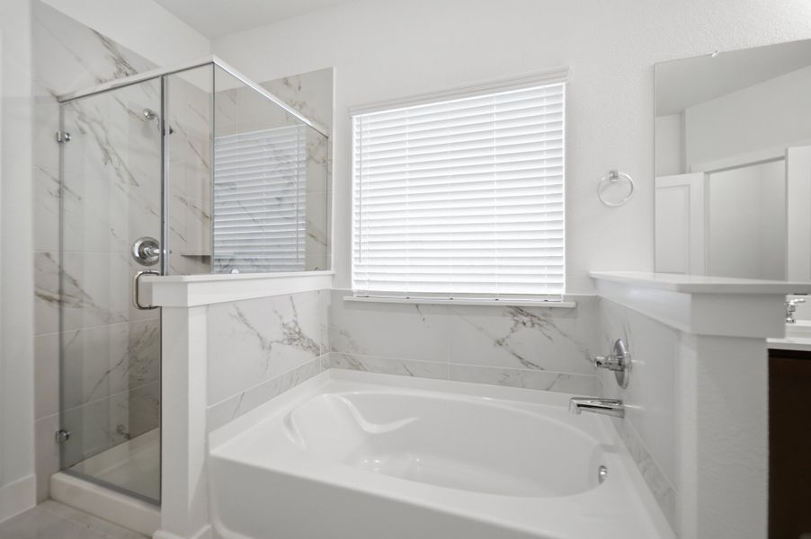 Furnished interior view inside a new home in Sierra Vista, Rosharon (Image 5).